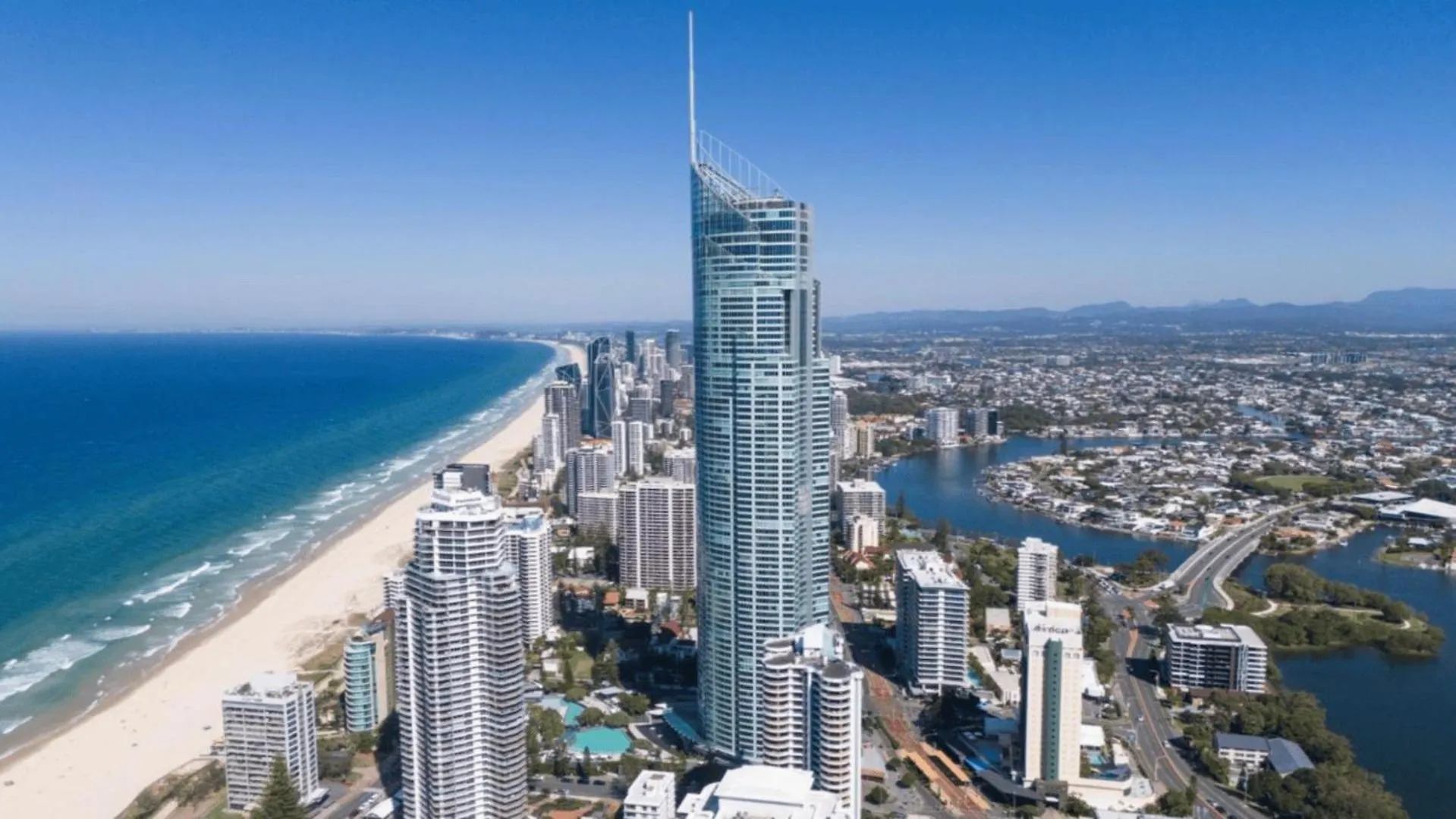 Stunning 2 Bedroom Ocean Views Apartment - Coasthm Gold Coast Austrálie