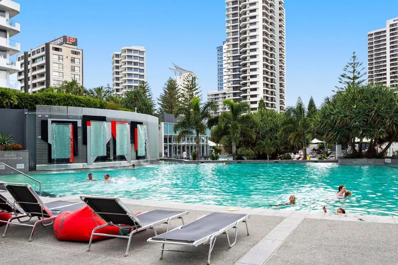 Stunning 2 Bedroom Ocean Views Apartment - Coasthm 골드코스트