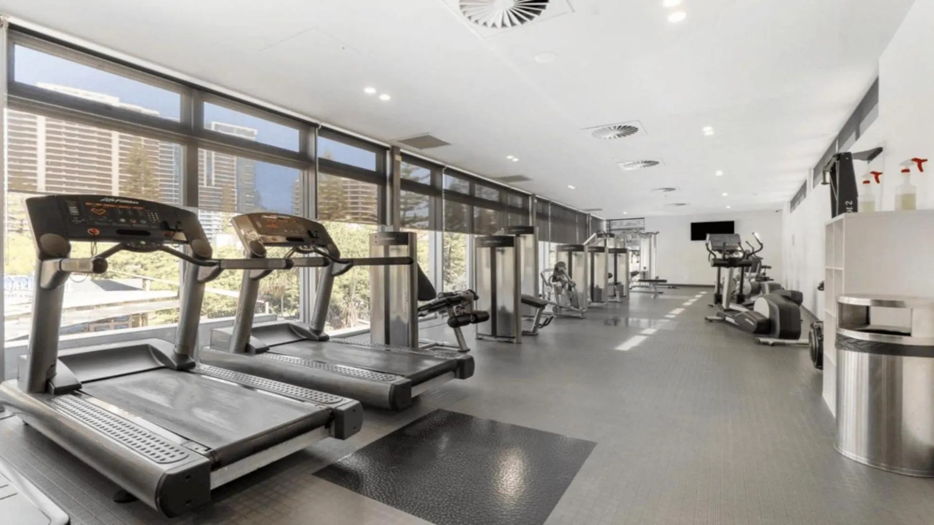 Stunning 2 Bedroom Ocean Views Apartment - Coasthm 골드코스트